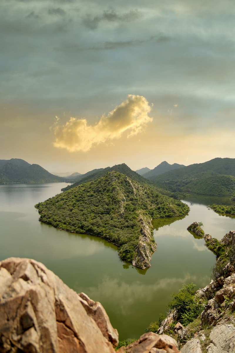 72 Places to Stay in Udaipur Starting from Only