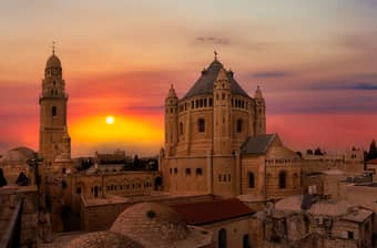 Step into King David’s Tomb, a revered shrine tied to Israel’s greatest king