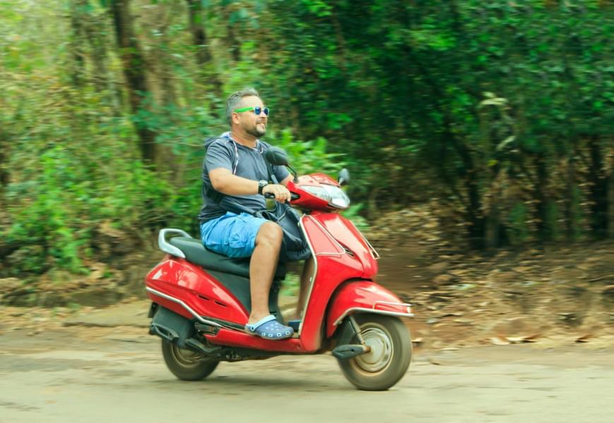 Scooty Rental in Raipur Image