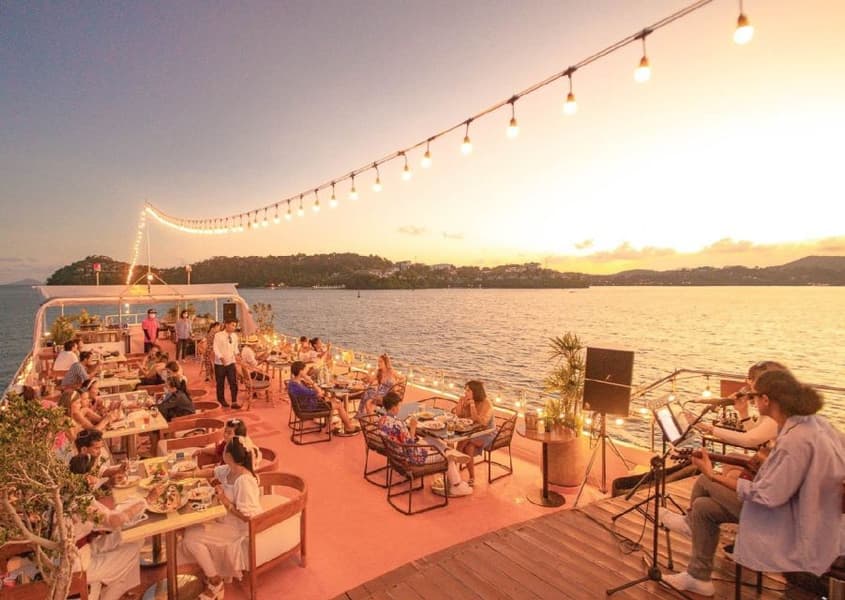 Romantic Dinner Cruise by Sea Angel Image