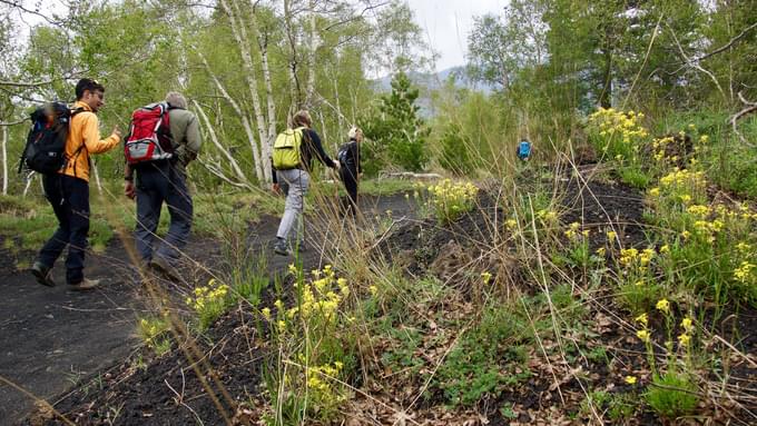 hiking mount etna