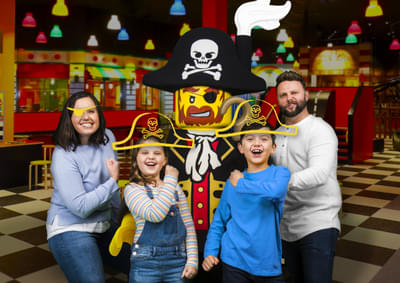 Visit LEGOLAND® Discovery Centre Toronto and spend a fun family time with your loved ones