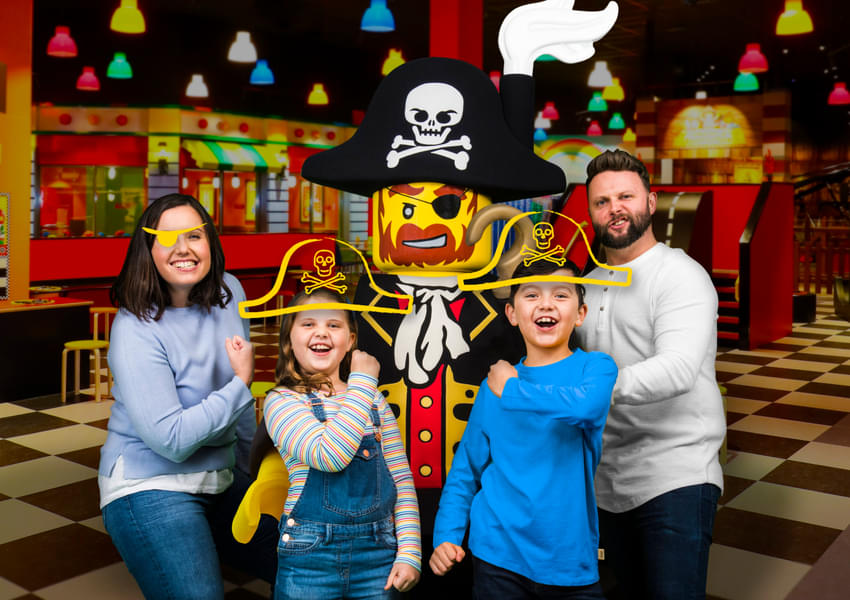 Visit LEGOLAND® Discovery Centre Toronto and spend a fun family time with your loved ones