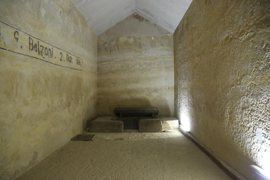 Stroll through the chambers and passages in the pyramids
