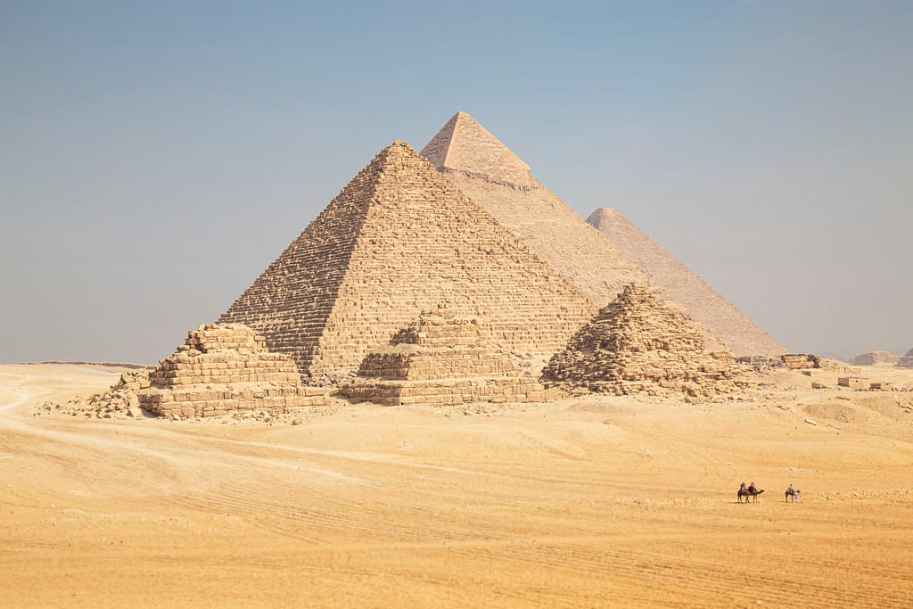Pay a Visit to the Pyramids of Giza