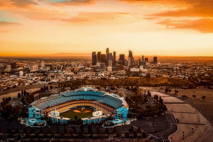 Plan your visit to the Dodger Stadium in Los Angeles