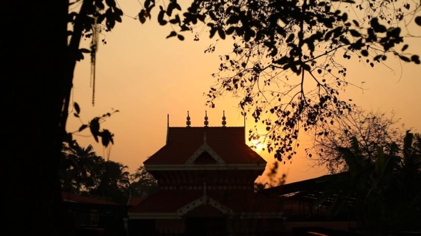 Watch a traditional pooja during twilight