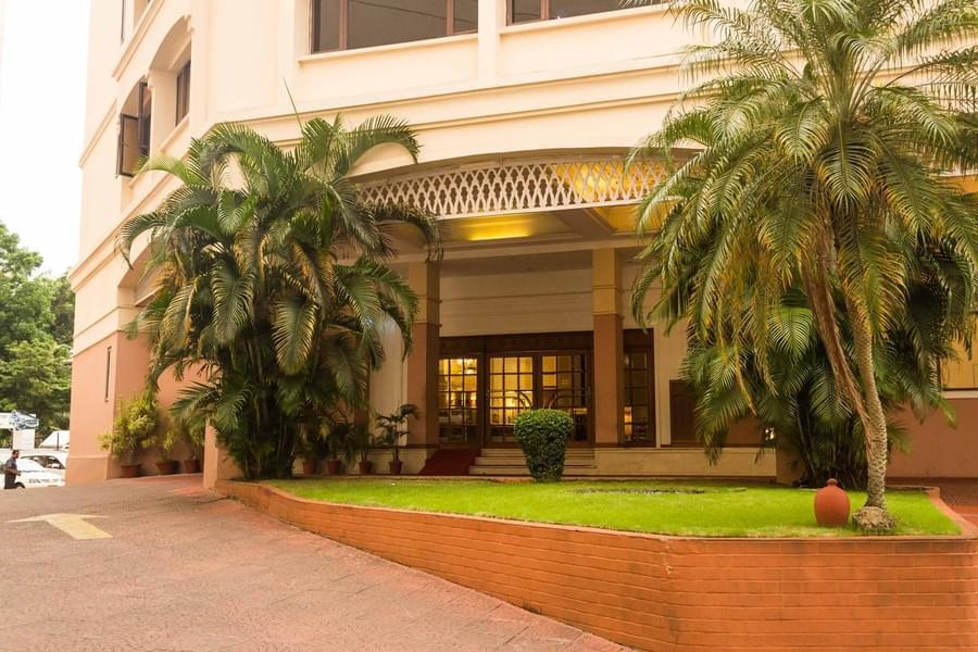 Abad Atrium Hotel Cochin Image