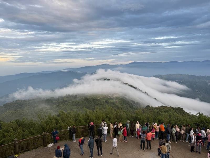 Darjeeling Sightseeing Tour & Toy Train Ride Image