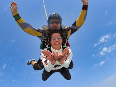 Realize your dream of Sky Diving