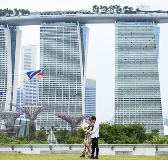 Couple enjoying at Marina Bay Sands SkyPark