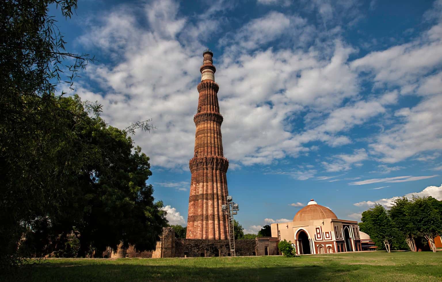 Qutub Minar Entry Tickets, Delhi