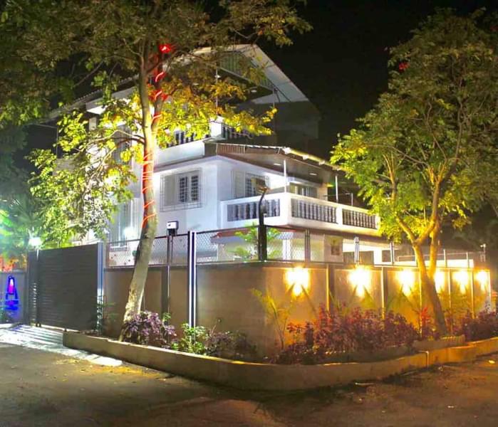 A Hill-view Villa With Private Pool In Lonavala Image