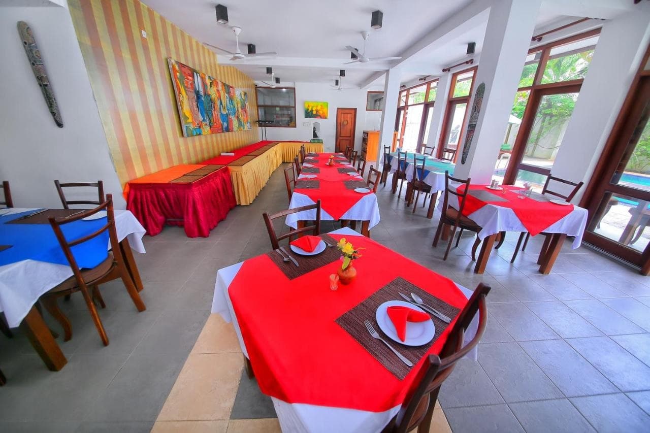 Rockside Beach Resort, Bentota