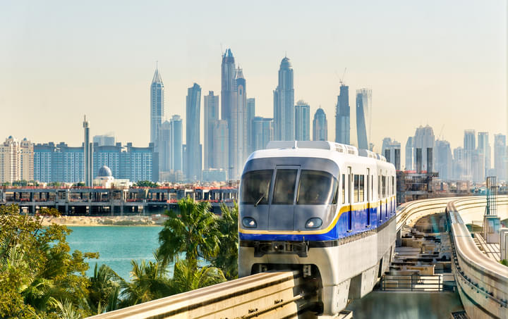 monorail in Dubai