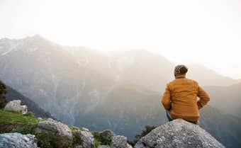 See the mighty Dhauladhar range