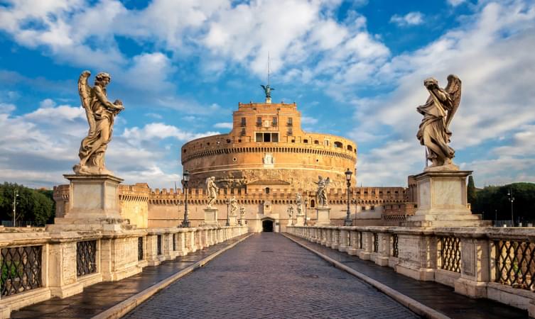4 places to visit in rome Castel Sant'angelo