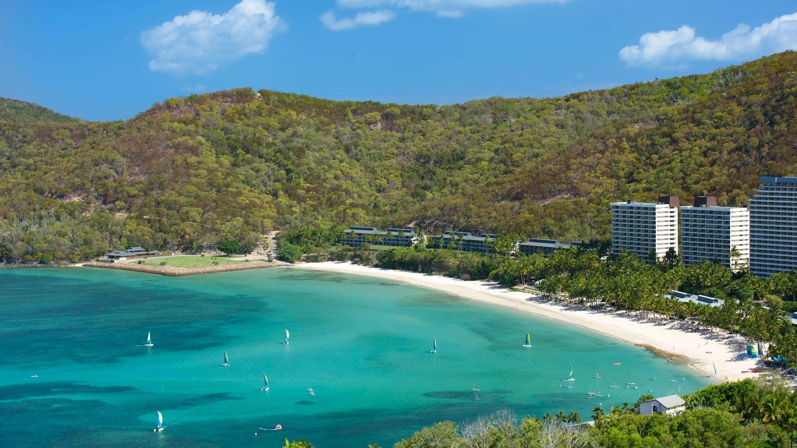 Catseye Beach Overview