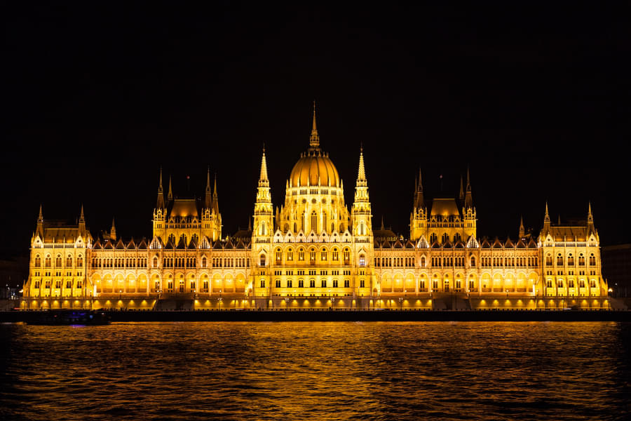Budapest Parliament Tour Image