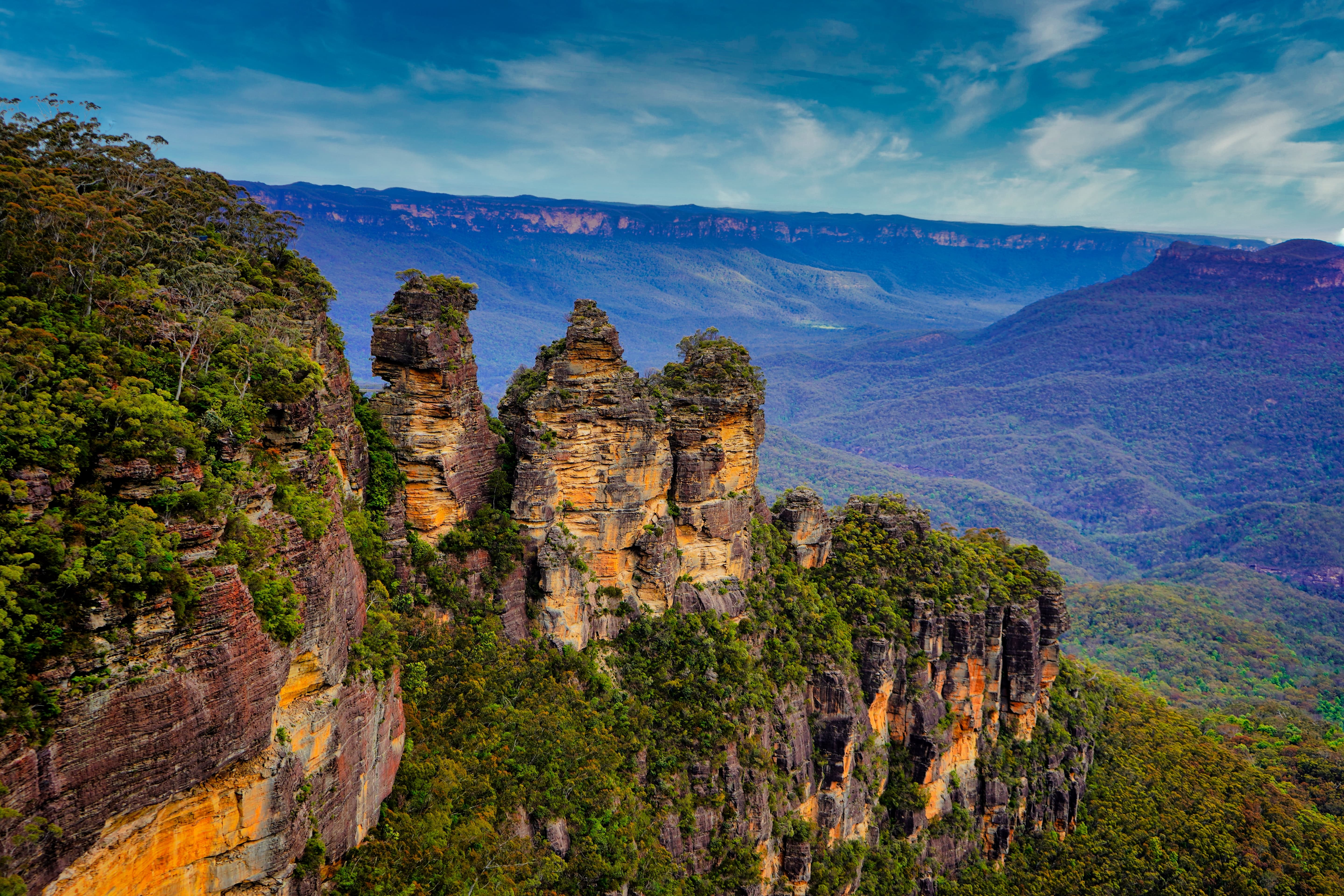 Beautiful Three Sisters Rock Formation, Blue Mountains