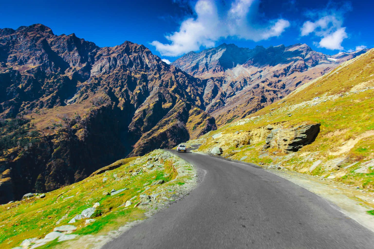 Manali - Leh - Manali Tour from Delhi