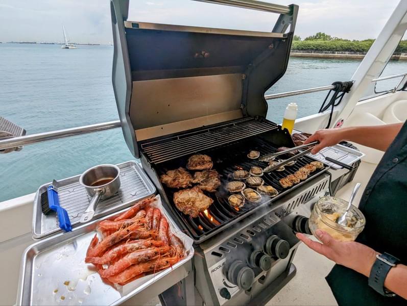 Luxury Yacht With Beer & Barbeque Experience Image