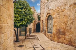 Jty48sdqpim2t78yk48ty7t68b2w jewish%20quarter