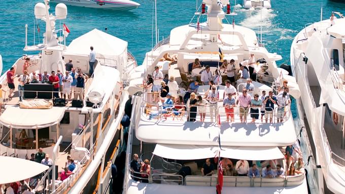 Best Yacht For Party in Dubai