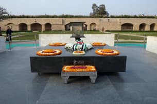 Experience Delhi’s rich history with a stop at Rajghat Memorial