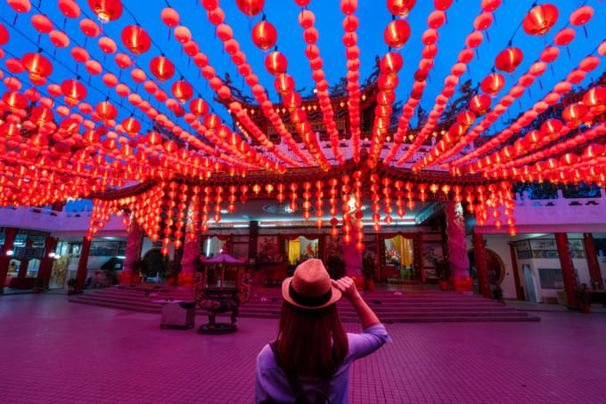 Explore the Thean Hou Temple