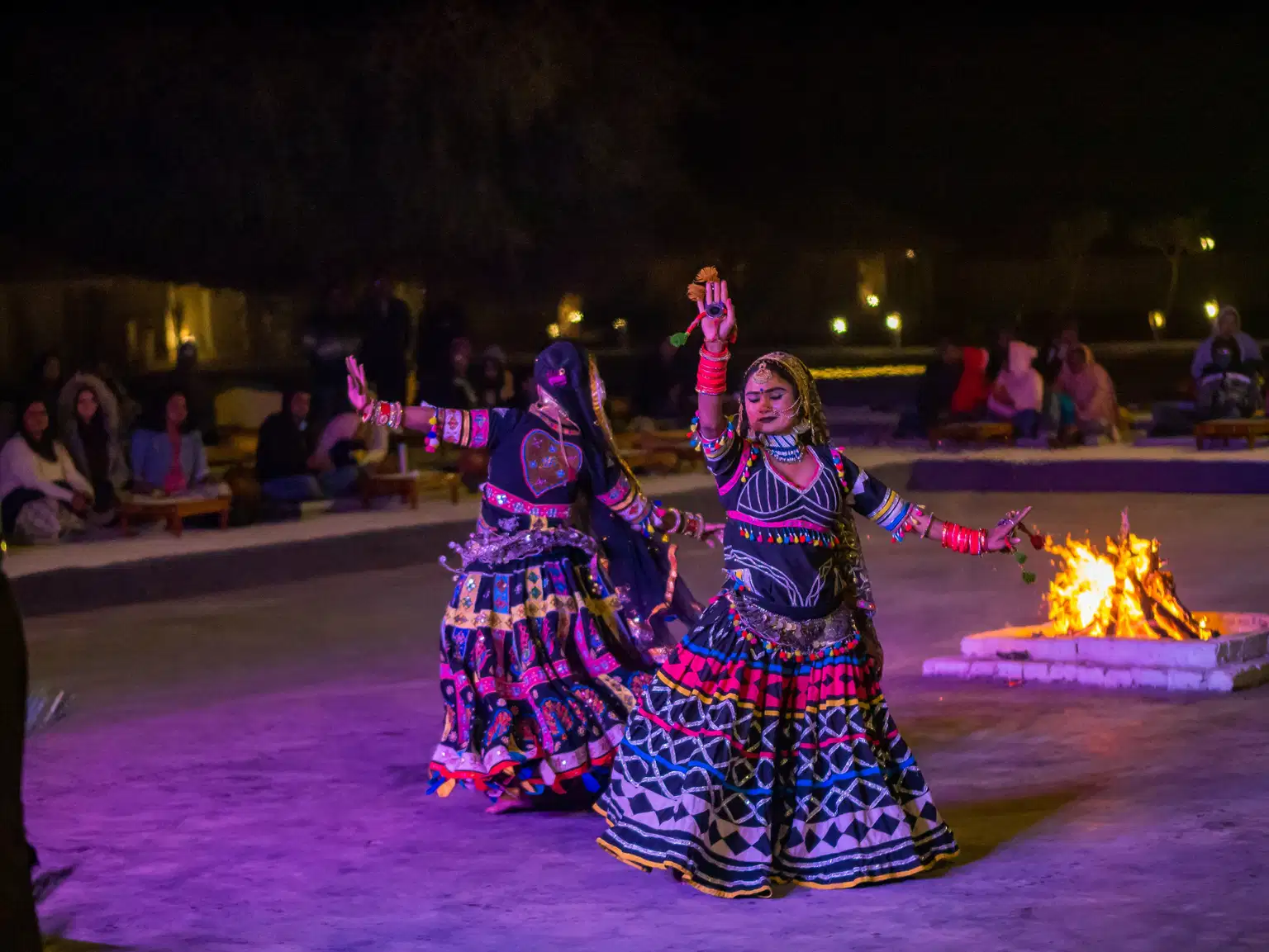 Jeep Safari, Camel Ride, Buffet Dinner & Folk Dance Combo in Jaisalmer