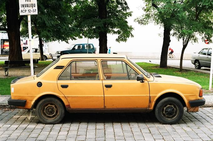 getting to prague castle by car