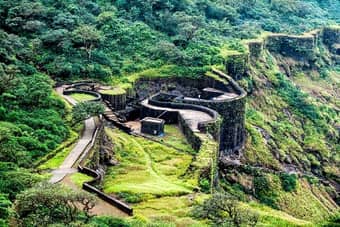 One Day Monsoon Trek to Raigad Fort Pachad