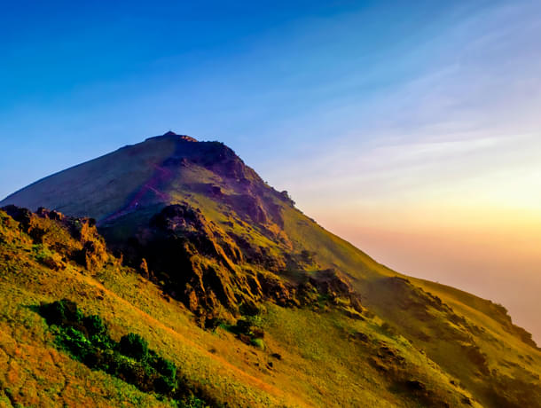 8 Chikmagalur Packages From Bangalore | Get Upto 40% Off