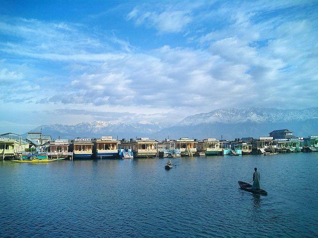 Visit Dal Lake which is surrounded by the ecstatic mountains of Kashmir and pristine blue water of the lake. 