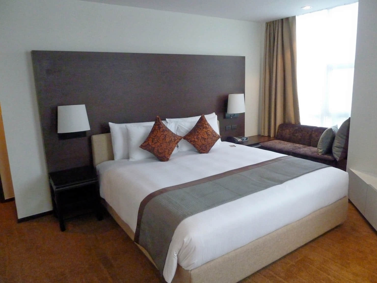 The Roof @38 Bar   Mode Sathorn Hotel, <em>Bangkok</em>