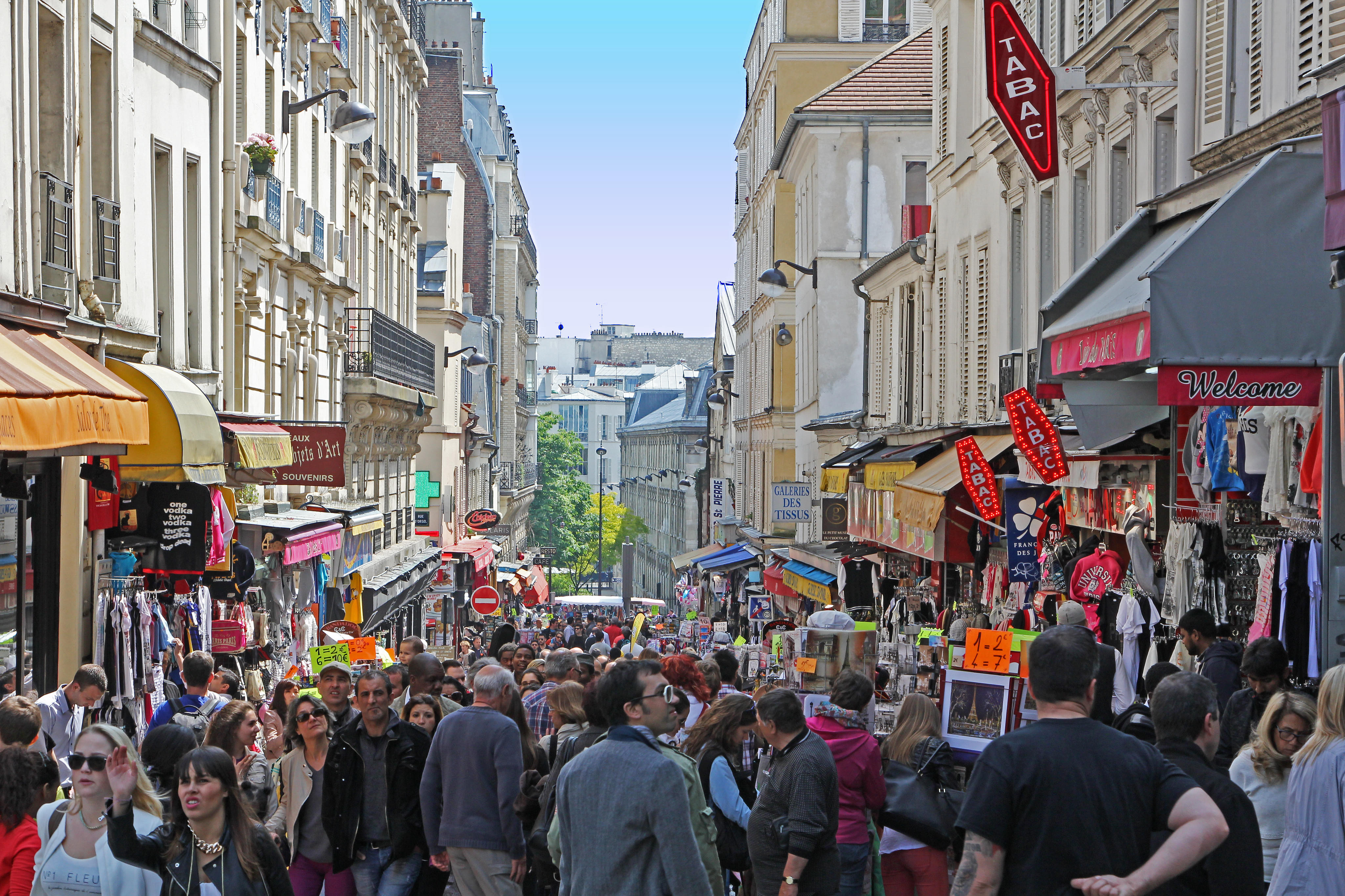 Rue de Steinkerque – A Destination for Smart Shopping