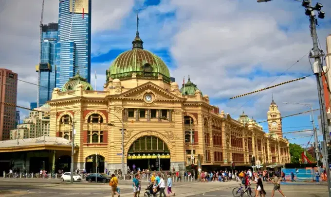 Explore Flinders Street Station