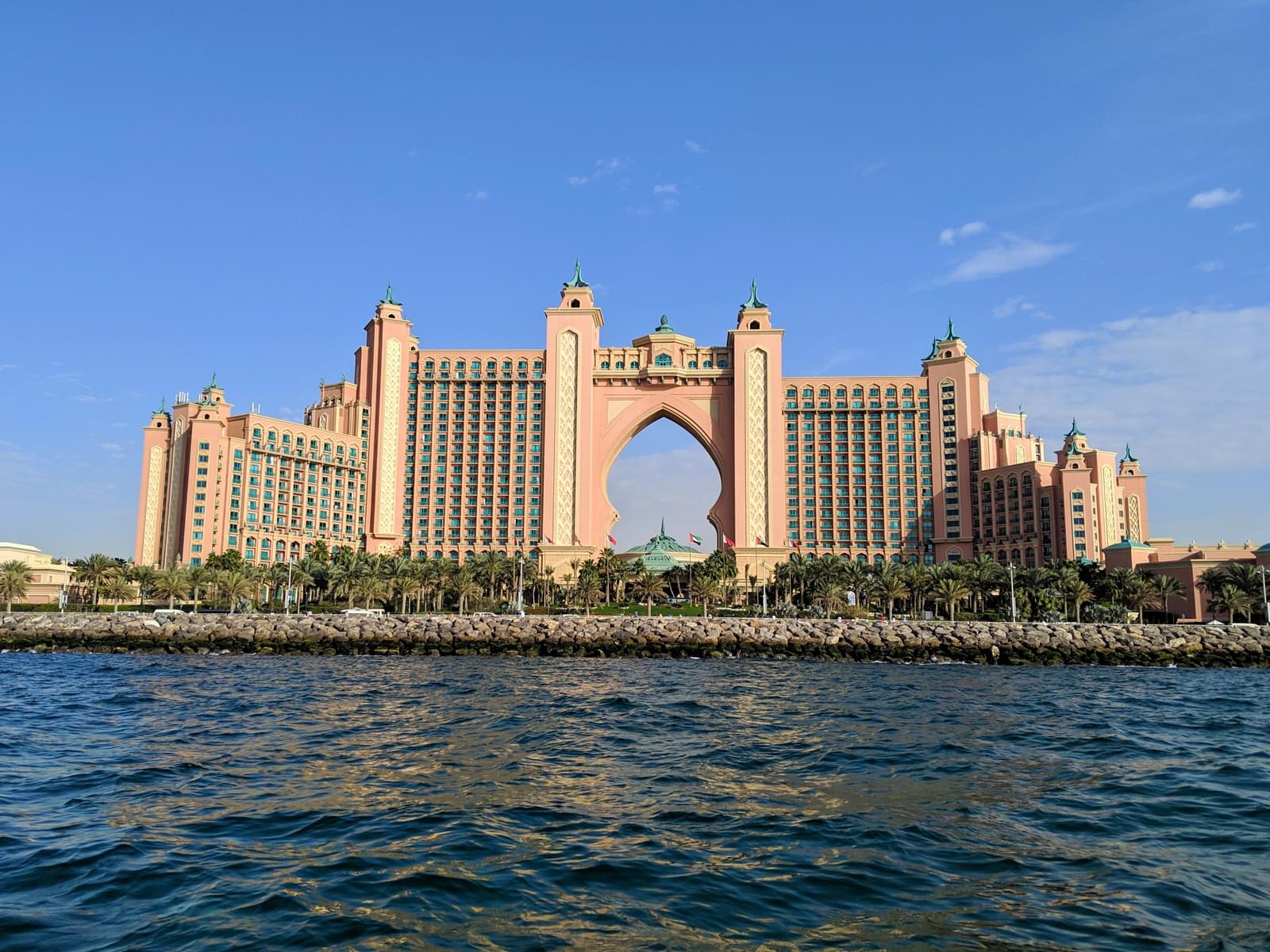  Experience a lavish hotel experience at the Atlantis