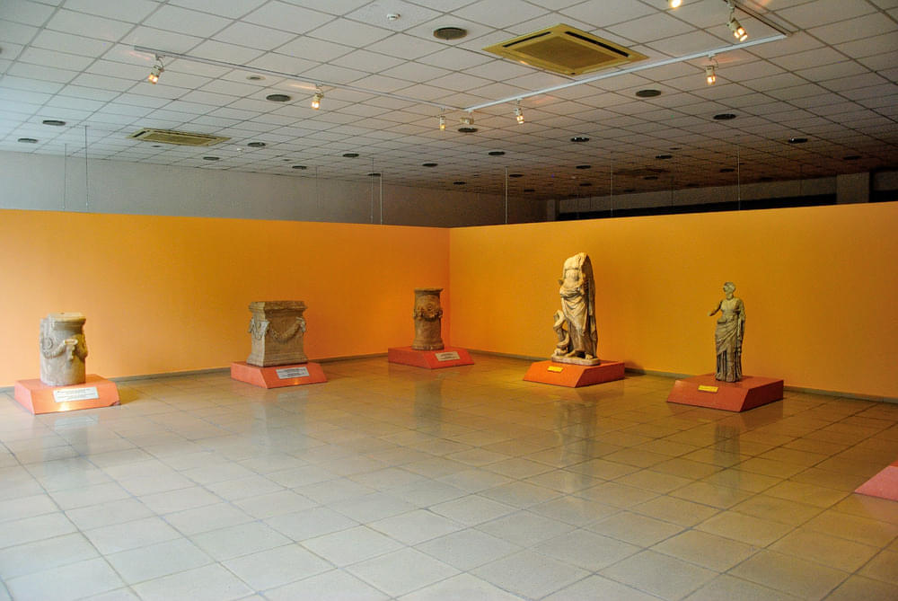 Izmir Museum Of History & Art Overview