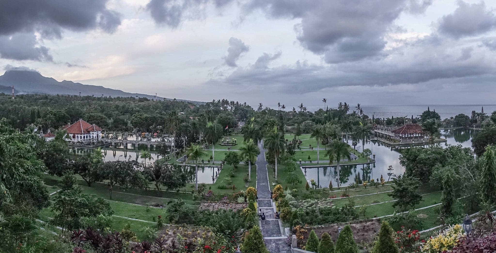Taman Soekasada Ujung.jpg