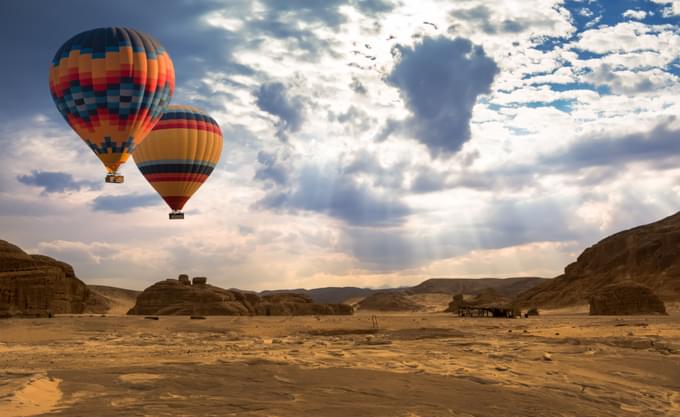Morning Hot Air Balloon Ride in the Dubai Desert