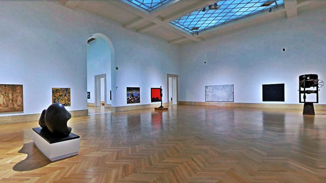 Admire the collection of ancient drawings in the museum