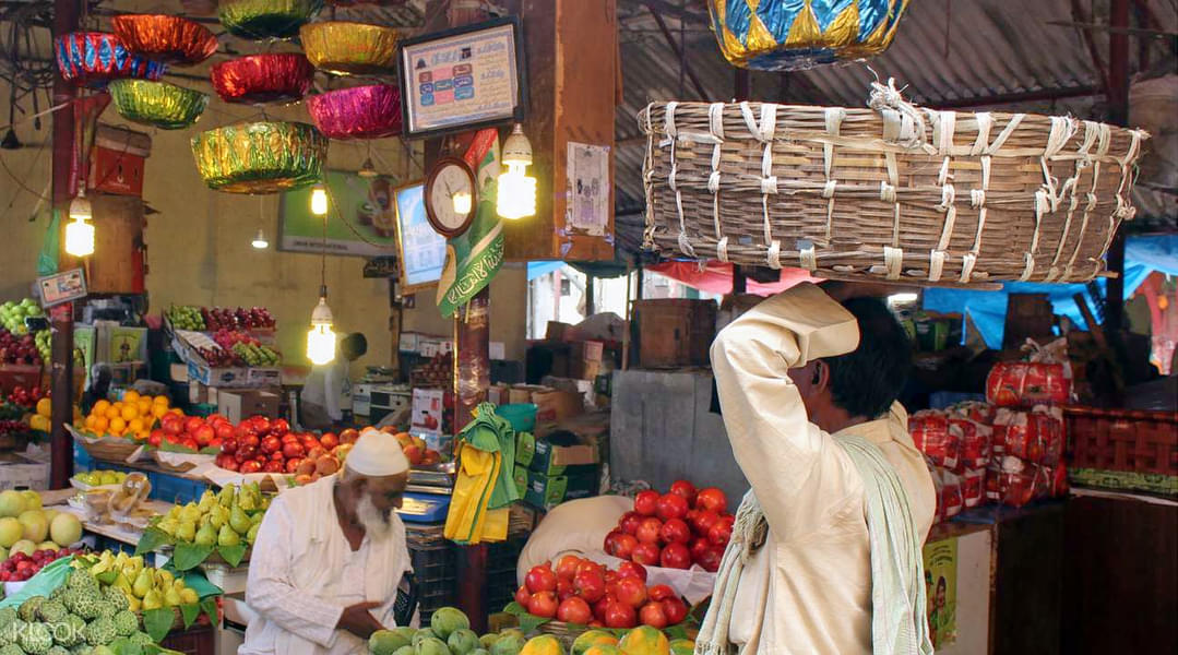 Market Tour in Mumbai Image