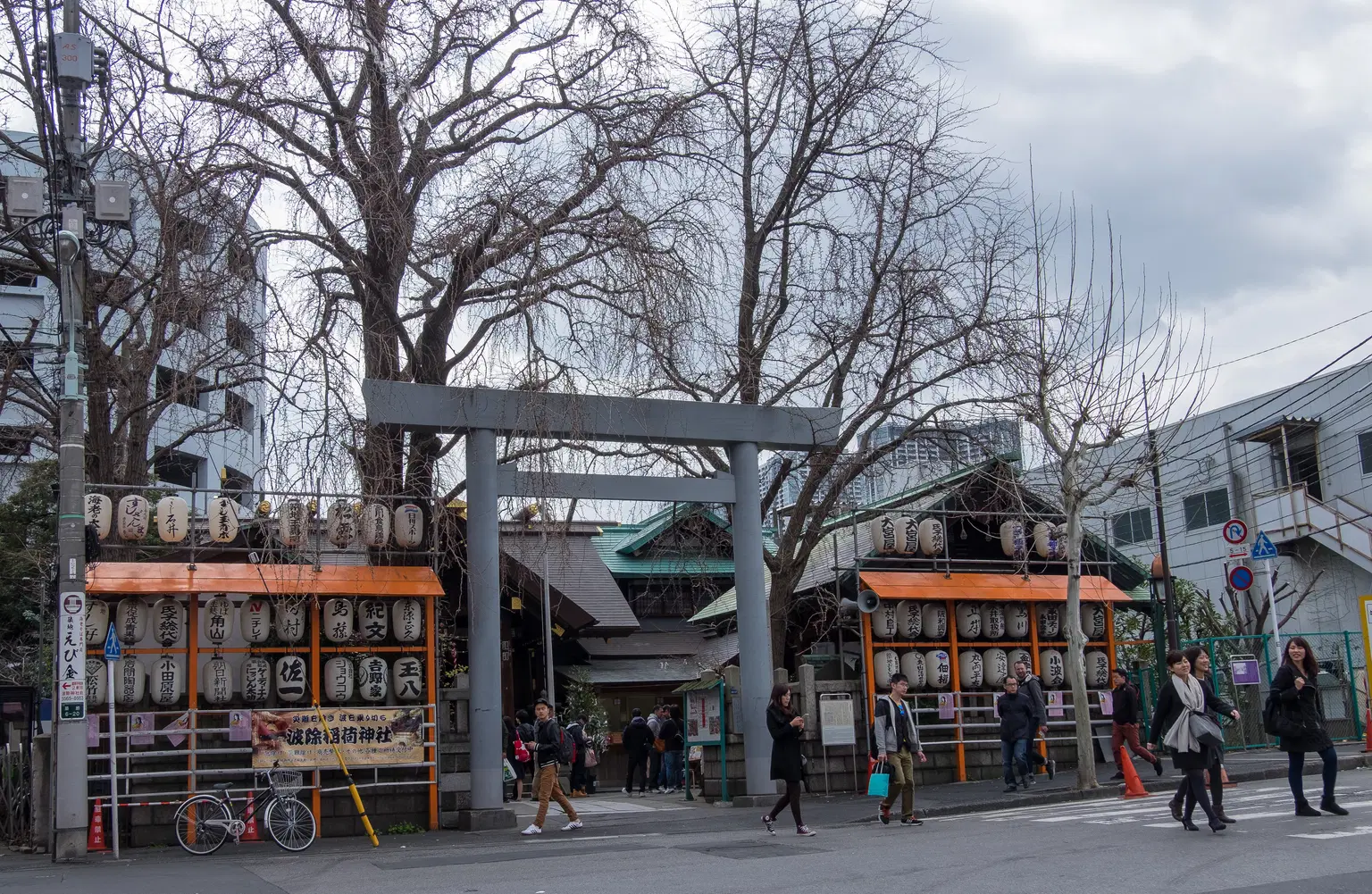Visit the Namiyoke Inari Shrine