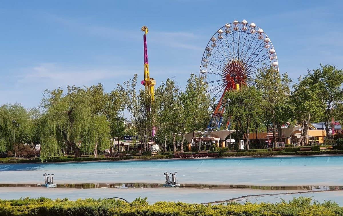 Wander through Gençlik Park
