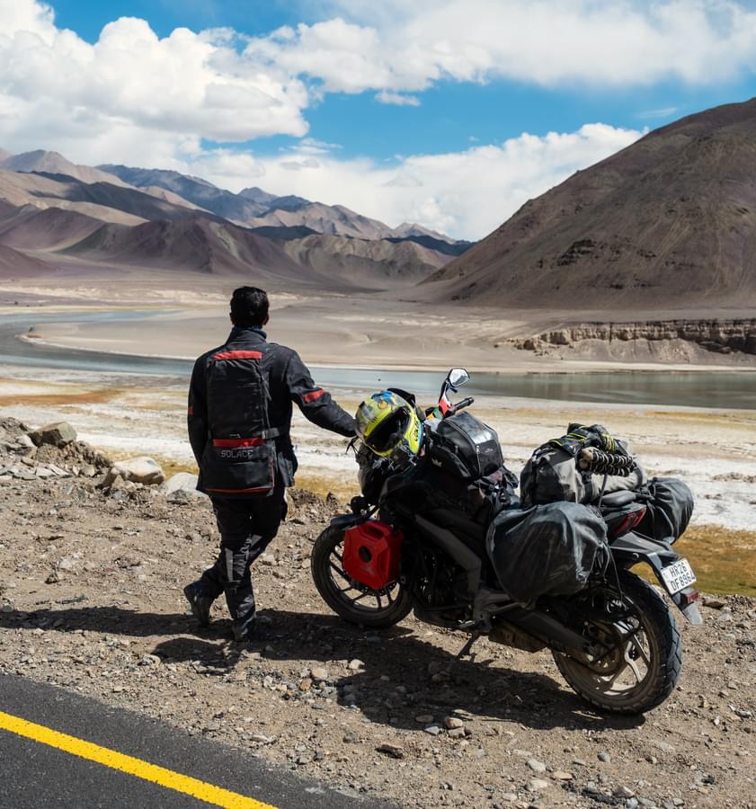 Whispering Ladakh Tour Package