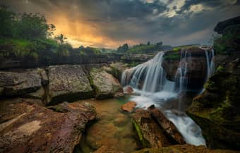 Wonders of Meghalaya with Visit to Elephant Falls