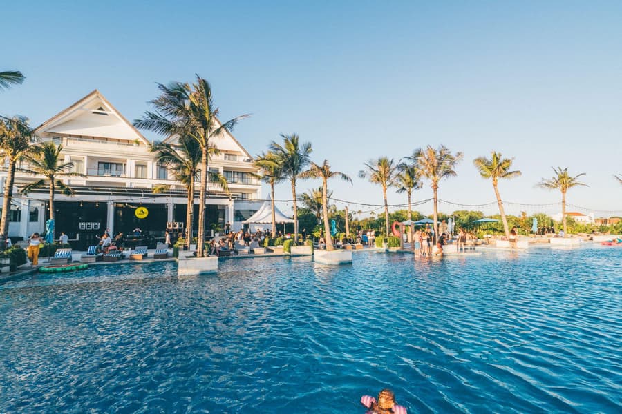 Vue Beach Club Day Pass Image