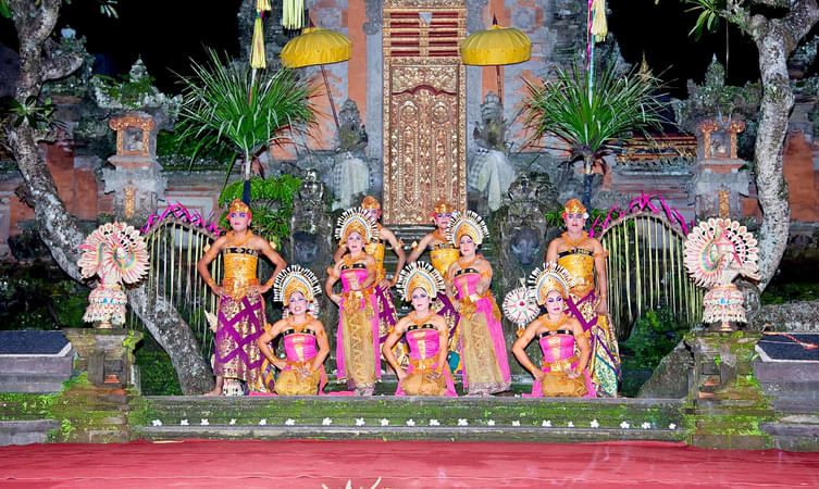 Royal Palace Cultural Night Performances